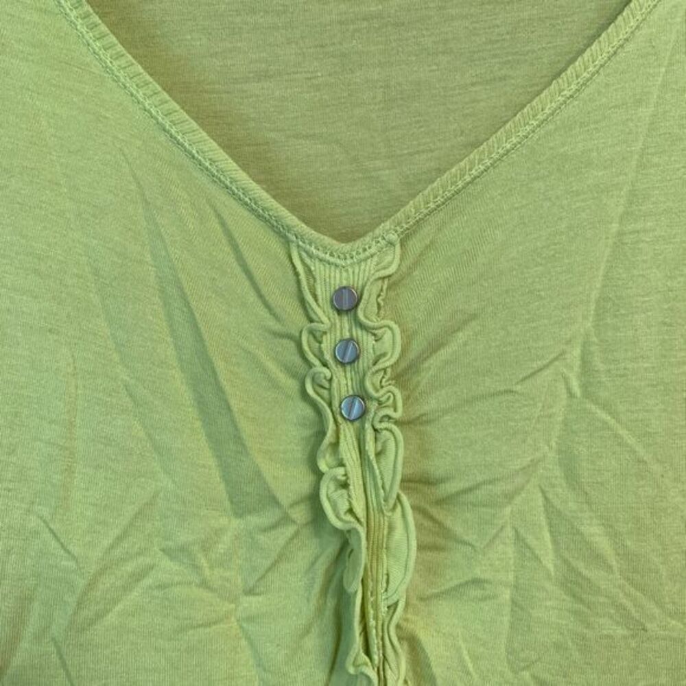 Chico's Women's V-Neck Sleeveless Tank Top Blouse Lightweight Summer Size M - Picture 2 of 5